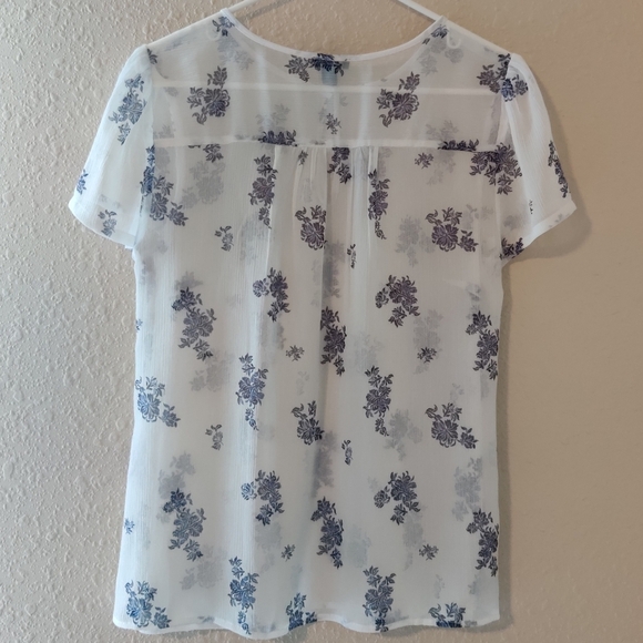 **3/$15** Ann Taylor Sheer Flower Keyhole Blouse - Picture 2 of 6